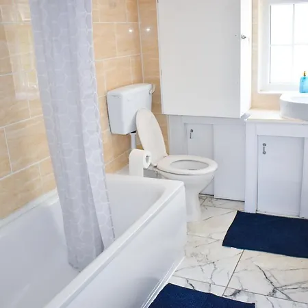 The Hathway Walk Holiday home